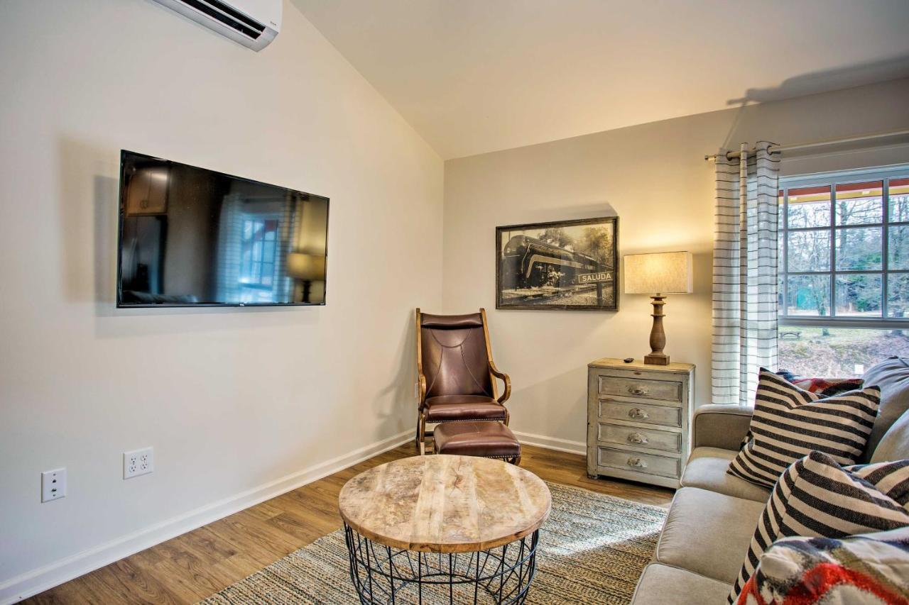 Newly Remodeled Apartment On Main Street In Saluda Exteriör bild